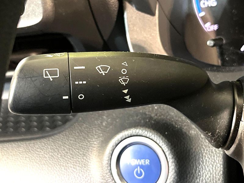 2023 Toyota Yaris 6AA-MXPH15 (UW-6ab0a1643d3c9)[28]