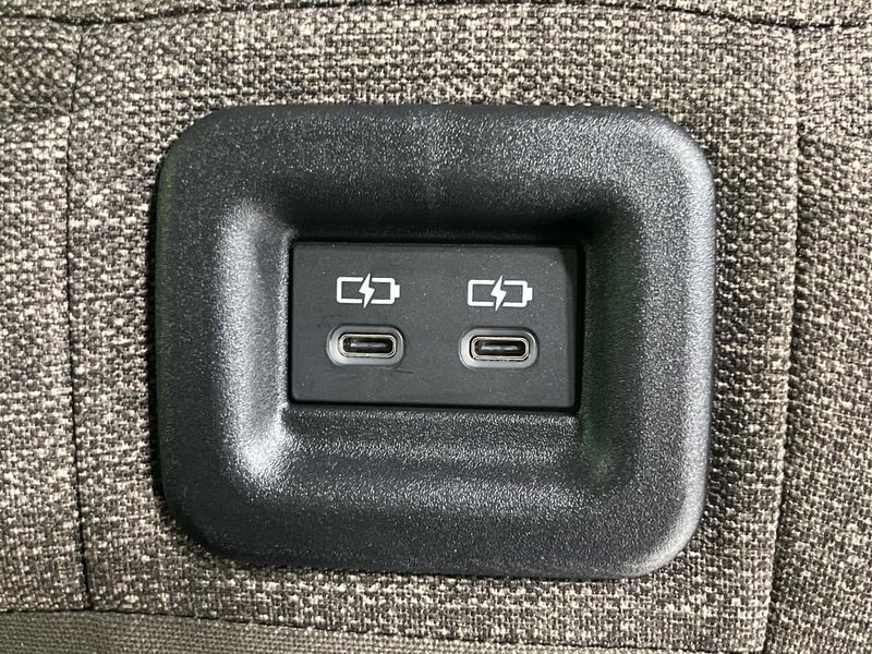 2023 Toyota Sienta 6AA-MXPL10G (UW-6ab0a179bc2db)[20]