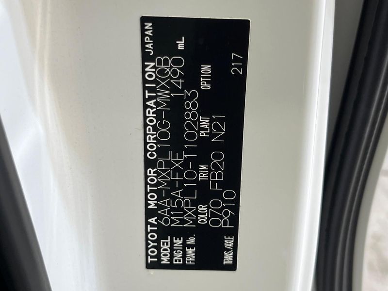 2023 Toyota Sienta 6AA-MXPL10G (UW-6ab0a17d2fd73)[1]