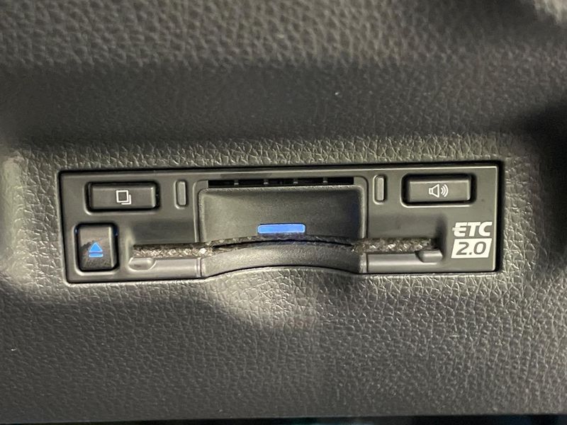 2024 Toyota Sienta 6AA-MXPL10G (UW-6ab0a17d75a9f)[24]