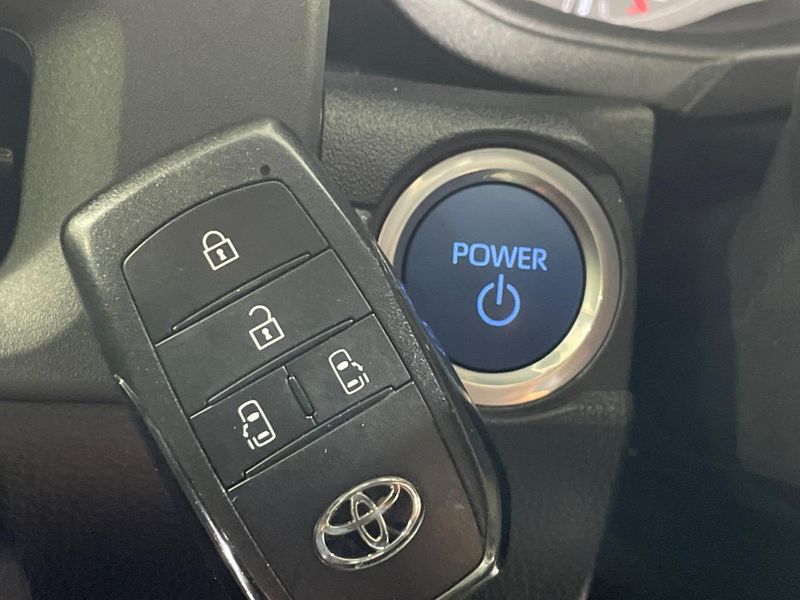 2024 Toyota Sienta 6AA-MXPL10G (UW-6ab0a17d75a9f)[25]