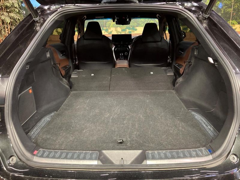 2021 Toyota Harrier 6BA-MXUA80 (UW-6ab0a18a7c9f8)[27]