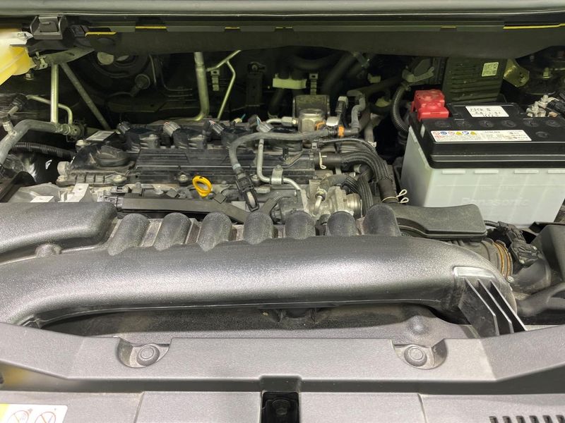 2023 Toyota Voxy 6BA-MZRA90W (UW-6ab0a1a21a312)[4]