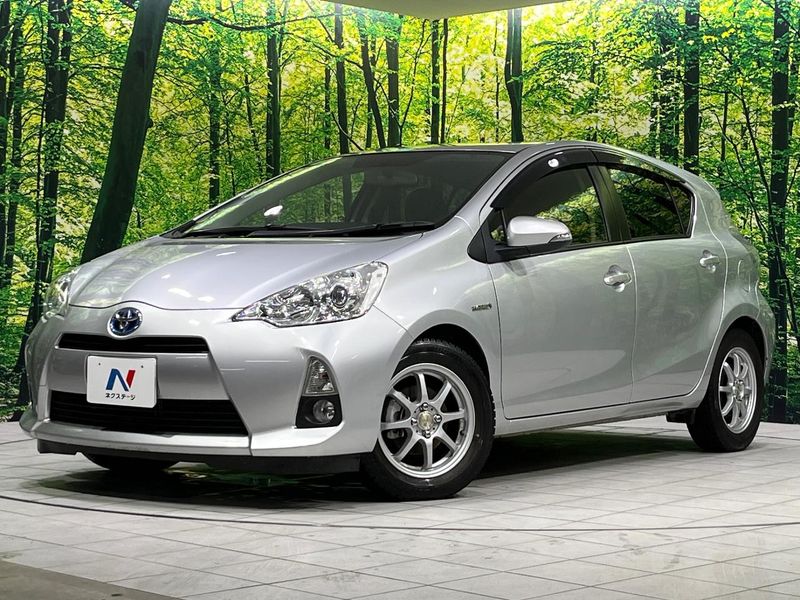 2012 Toyota Aqua DAA-NHP10 (UW-6ab0a1b5a3a00)[0]