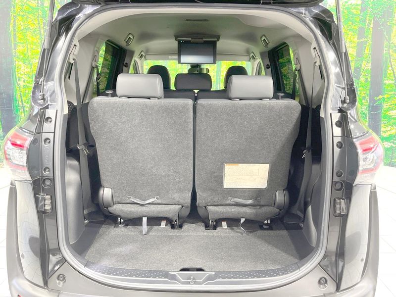 2019 Toyota Sienta DBA-NSP170G (UW-6ab0a1c9ce852)[12]