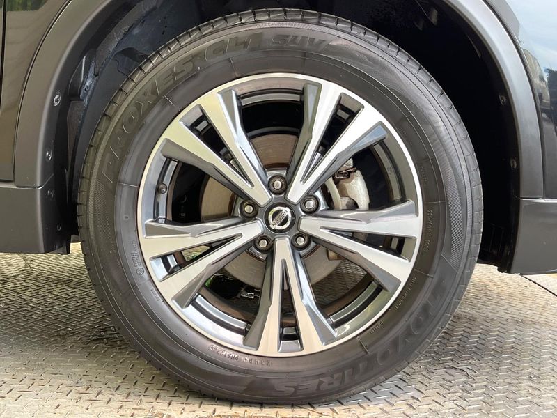2019 Nissan X-Trail DBA-NT32 (UW-6ab0a1d1a1b72)[16]