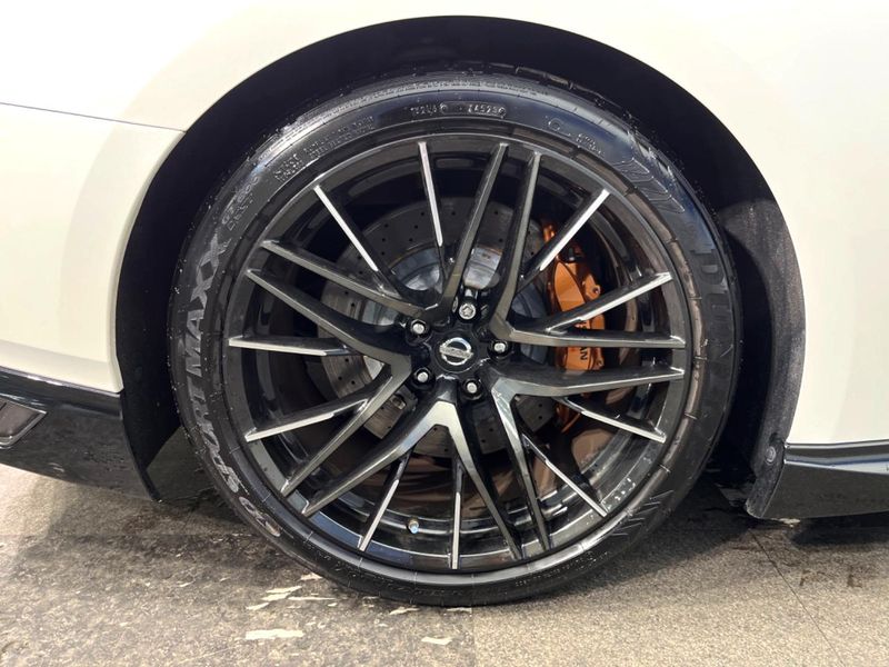 2021 Nissan GT-R 4BA-R35 (UW-6ab0a1d4eb341)[6]