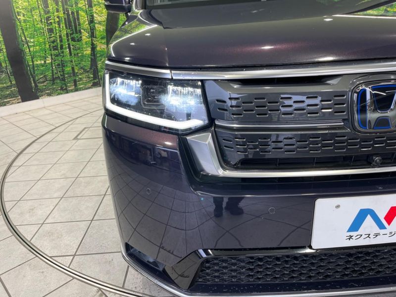 2022 Honda Step Wagon 6AA-RP8 (UW-6ab0a1e27027d)[26]