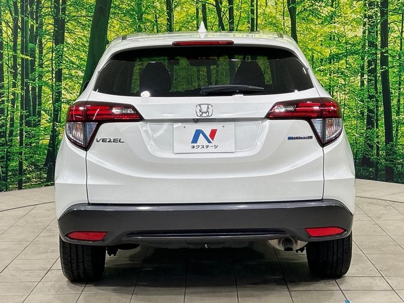 2014 Honda Vezel DAA-RU3 (UW-6ab0a1e7cf29f)[18]