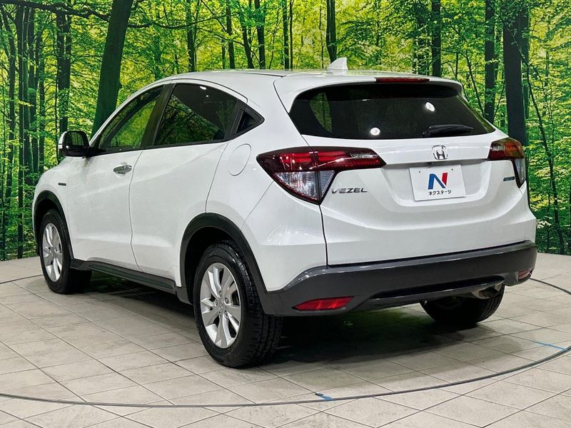 2014 Honda Vezel DAA-RU3 (UW-6ab0a1e7cf29f)[17]