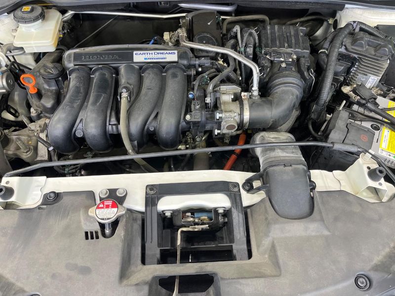 2015 Honda Vezel DAA-RU3 (UW-6ab0a1ea61662)[8]