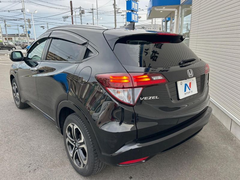 2016 Honda Vezel DAA-RU3 (UW-6ab0a1eac79c7)[11]