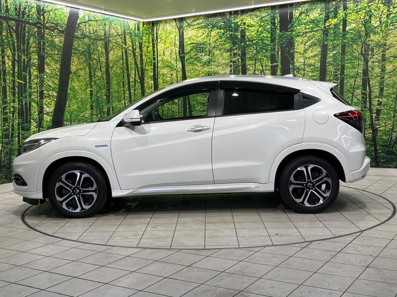 2020 Honda Vezel 6AA-RU3 (UW-6ab0a1ee3a69d)[11]