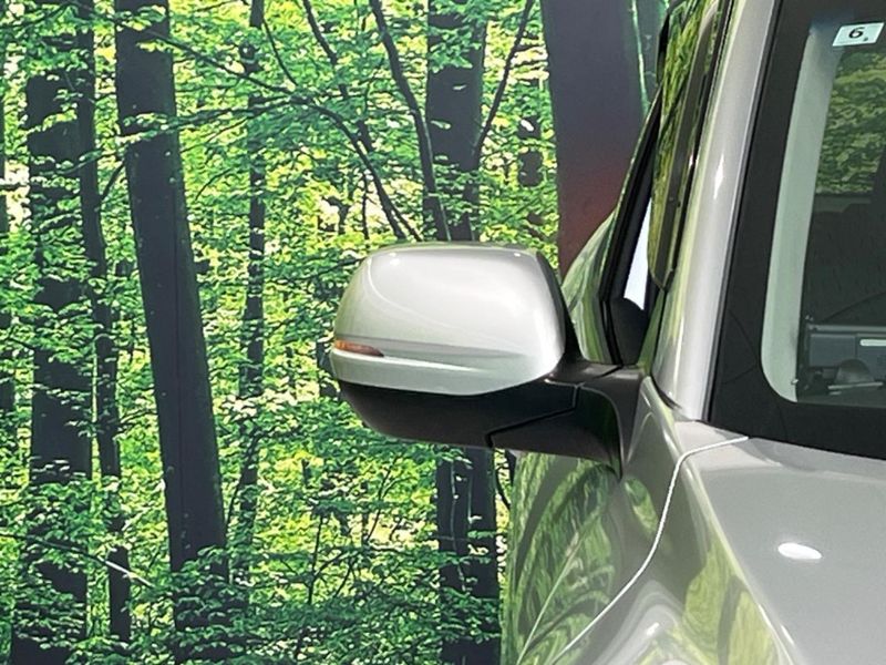 2014 Honda Vezel DAA-RU4 (UW-6ab0a1ee66c4e)[8]