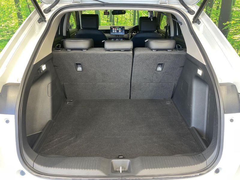 2021 Honda Vezel 6AA-RV5 (UW-6ab0a1f0440b5)[24]