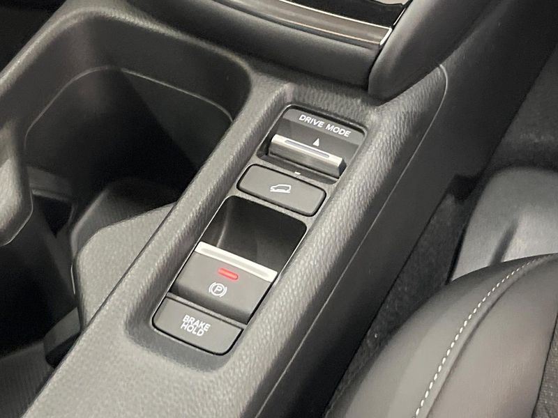 2021 Honda Vezel 6AA-RV5 (UW-6ab0a1f240226)[27]