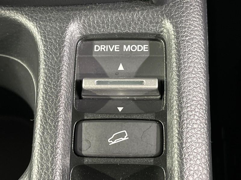 2021 Honda Vezel 6AA-RV5 (UW-6ab0a1f380dcc)[27]