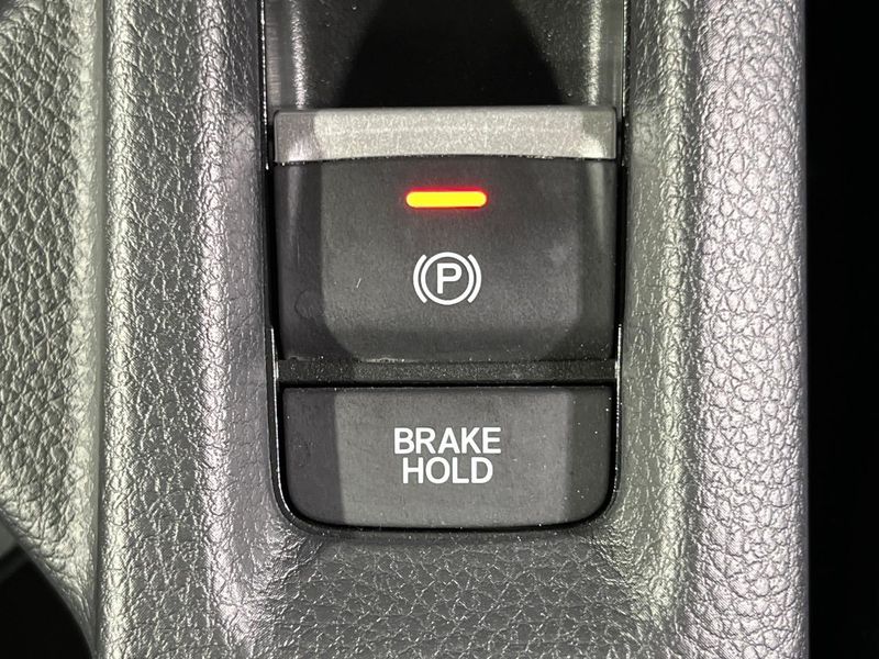 2021 Honda Vezel 6AA-RV5 (UW-6ab0a1f380dcc)[28]