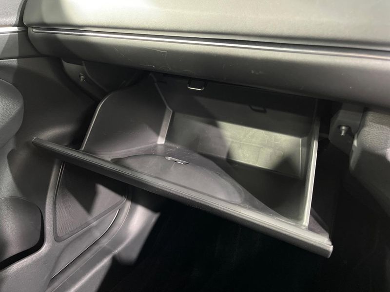 2021 Honda Vezel 6AA-RV5 (UW-6ab0a1f380dcc)[29]