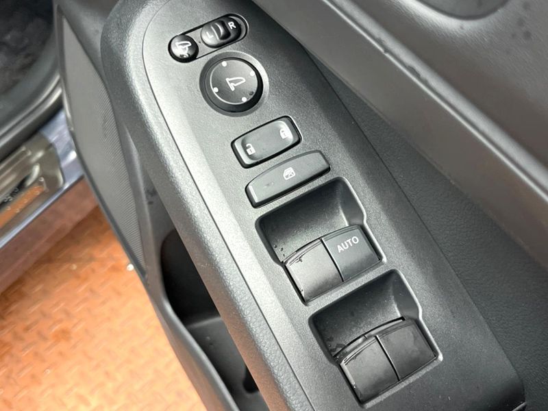 2022 Honda Vezel 6AA-RV5 (UW-6ab0a1f55a3cf)[20]