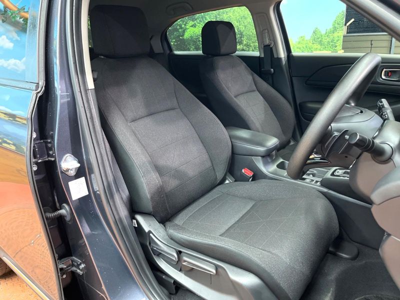 2022 Honda Vezel 6AA-RV5 (UW-6ab0a1f55a3cf)[7]