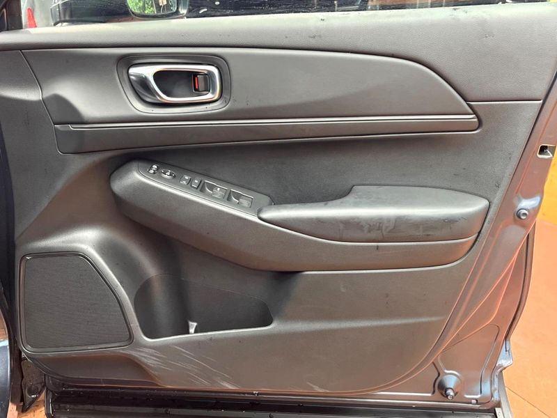 2022 Honda Vezel 6AA-RV5 (UW-6ab0a1f55a3cf)[19]