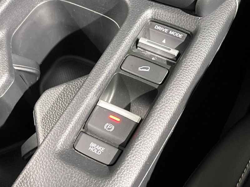 2024 Honda Vezel 6AA-RV5 (UW-6ab0a1f9e85ce)[17]