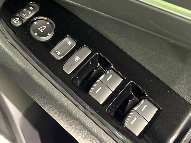 2024 Honda Vezel 6AA-RV5 (UW-6ab0a1f9e85ce)[14]