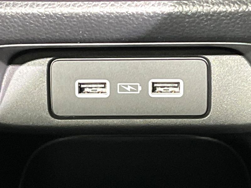 2024 Honda Vezel 6AA-RV5 (UW-6ab0a1f9e85ce)[12]