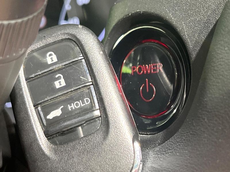 2024 Honda Vezel 6AA-RV5 (UW-6ab0a1f9e85ce)[9]