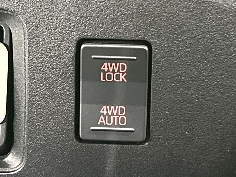 2023 Daihatsu Atrai 3BD-S710V (UW-6ab0a208513e1)[11]