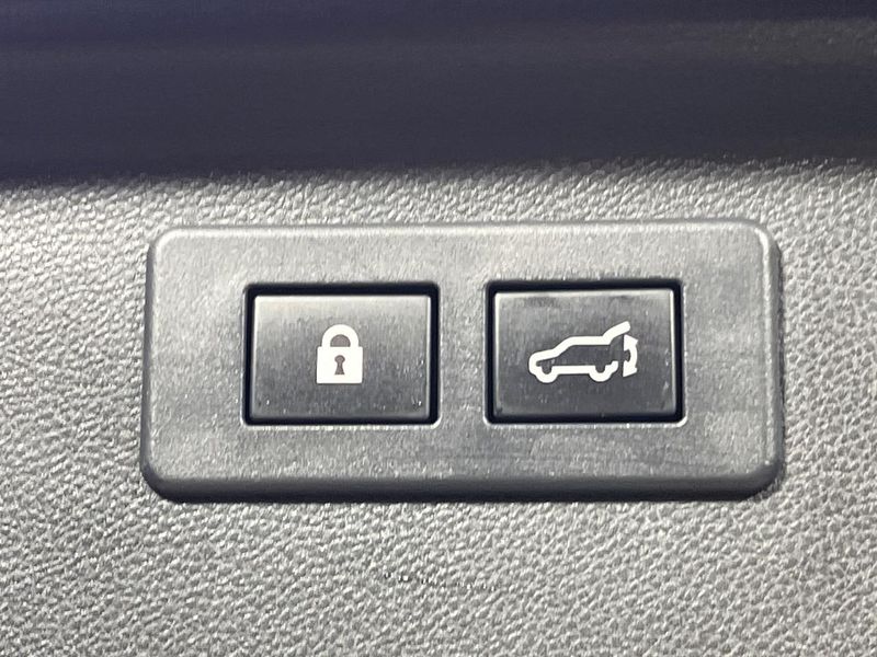 2020 Subaru Forester 5AA-SKE (UW-6ab0a21794b25)[29]