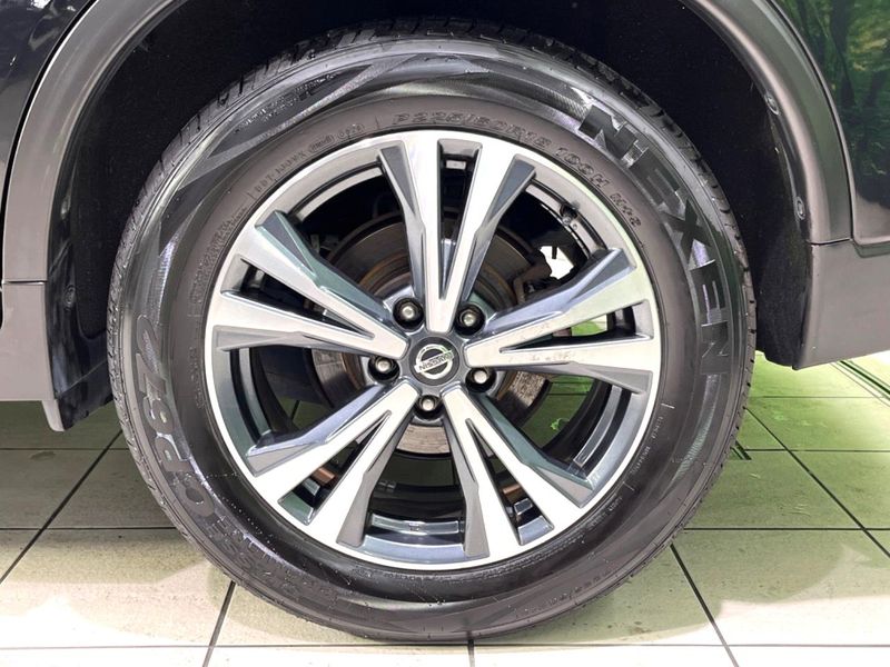 2018 Nissan X-Trail DBA-T32 (UW-6ab0a22085e08)[15]