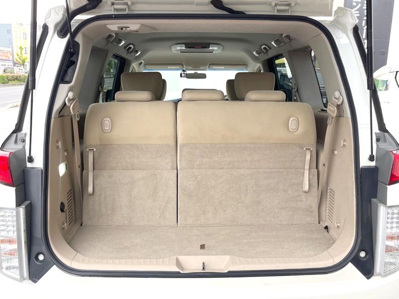 2013 Nissan Elgrand DBA-TE52 (UW-6ab0a22440aaf)[24]