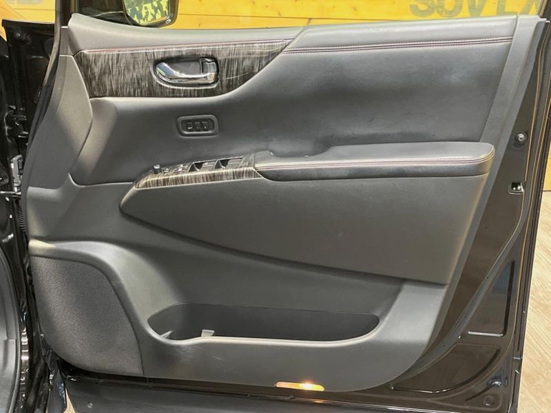 2018 Nissan Elgrand DBA-TE52 (UW-6ab0a226aad75)[29]