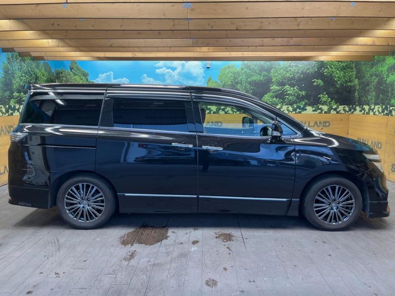 2018 Nissan Elgrand DBA-TE52 (UW-6ab0a226aad75)[21]