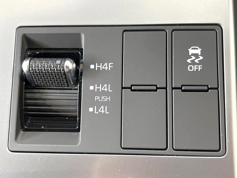 2024 Toyota Land Cruiser 250 3BA-TRJ250W (UW-6ab0a2331bf10)[27]