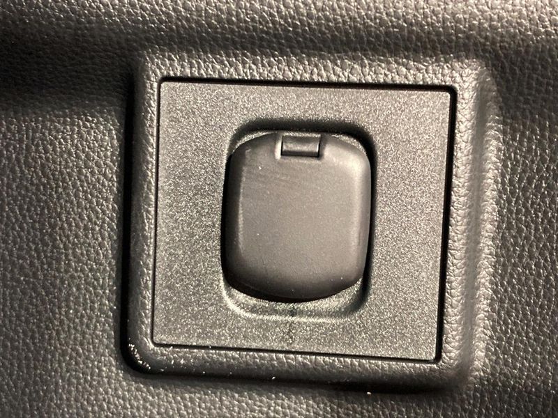 2026 Toyota Land Cruiser 250 3BA-TRJ250W (UW-6ab0a2384b318)[27]
