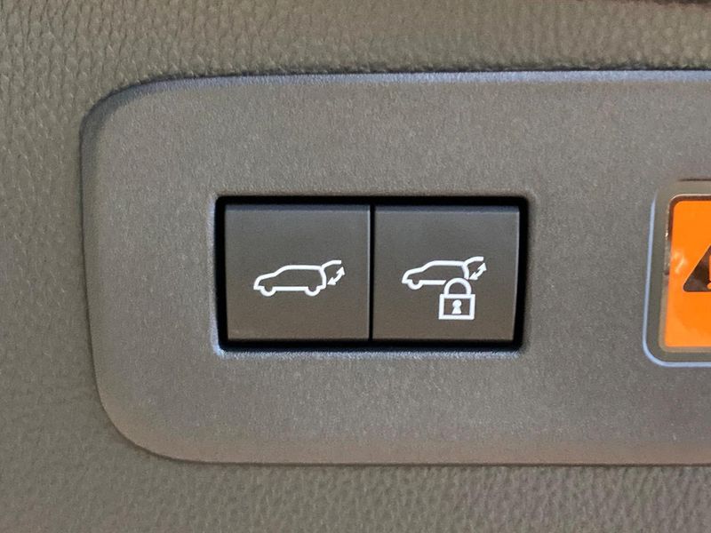 2026 Toyota Land Cruiser 250 3BA-TRJ250W (UW-6ab0a238762f2)[29]
