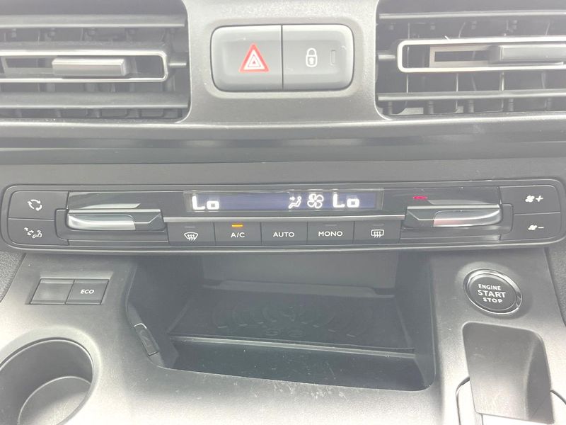 2020 Citroen Berlingo 3DA-K9CYH01 (UW-6ab0a24c4cd32)[17]