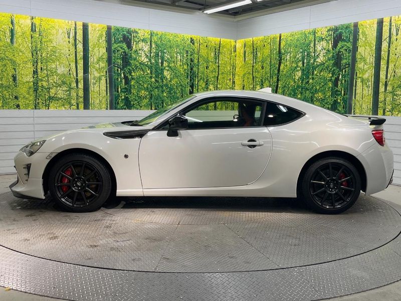 2019 Toyota 86 4BA-ZN6 (UW-6ab0a27869759)[15]