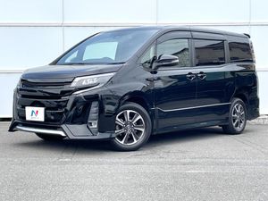 2017 Toyota Noah DBA-ZRR80W