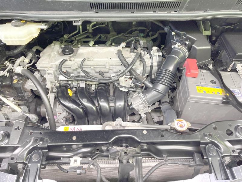 2018 Toyota Voxy DBA-ZRR80W (UW-6ab0a28541df9)[4]