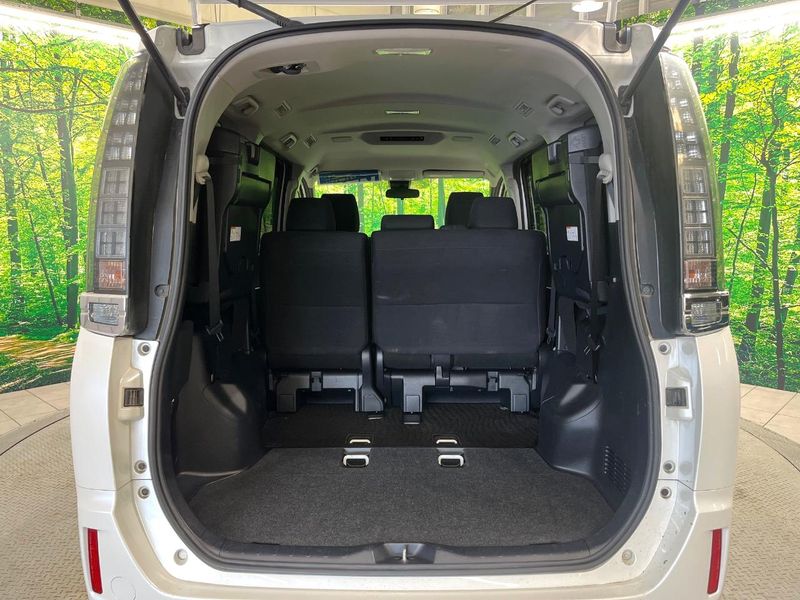 2016 Toyota Voxy DBA-ZRR85G (UW-6ab0a28bf0f24)[4]