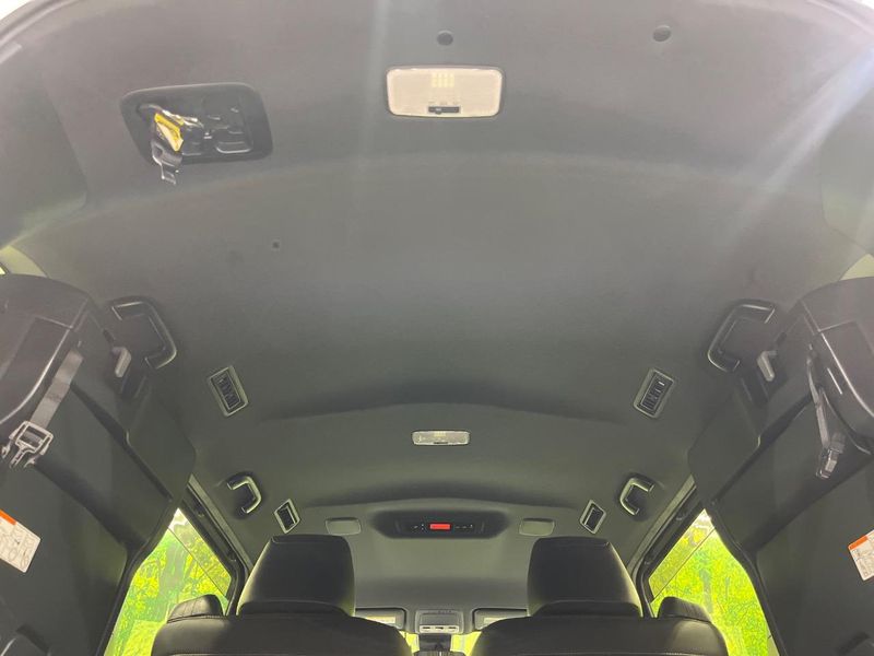 2017 Toyota Esquire DBA-ZRR85G (UW-6ab0a28cd06cd)[29]