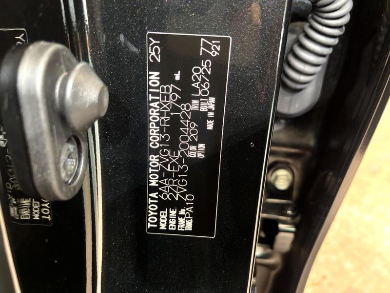 2025 Toyota Corolla Cross 6AA-ZVG13 (UW-6ab0a2995def4)[1]