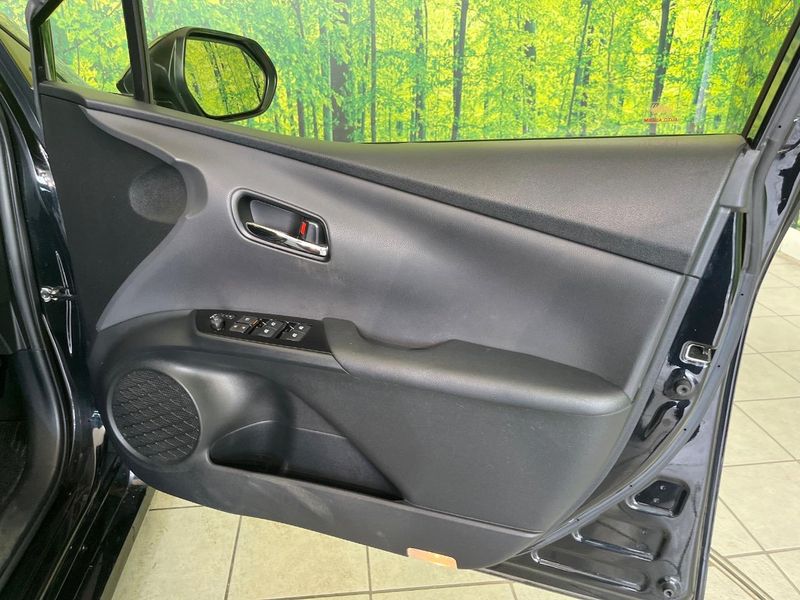 2018 Toyota Prius DAA-ZVW50 (UW-6ab0a2a851c0d)[28]