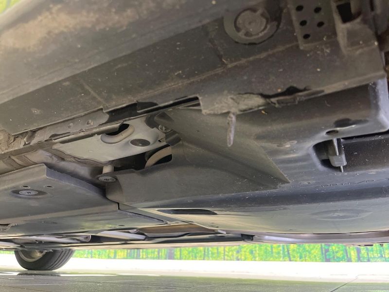2018 Toyota Prius DAA-ZVW50 (UW-6ab0a2a851c0d)[8]