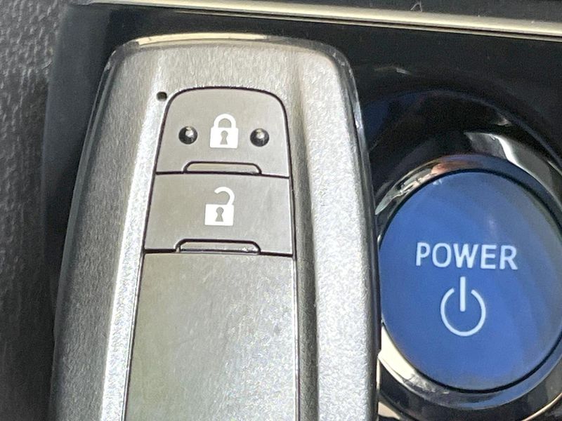 2021 Toyota Prius 6AA-ZVW51 (UW-6ab0a2aeefb1e)[18]