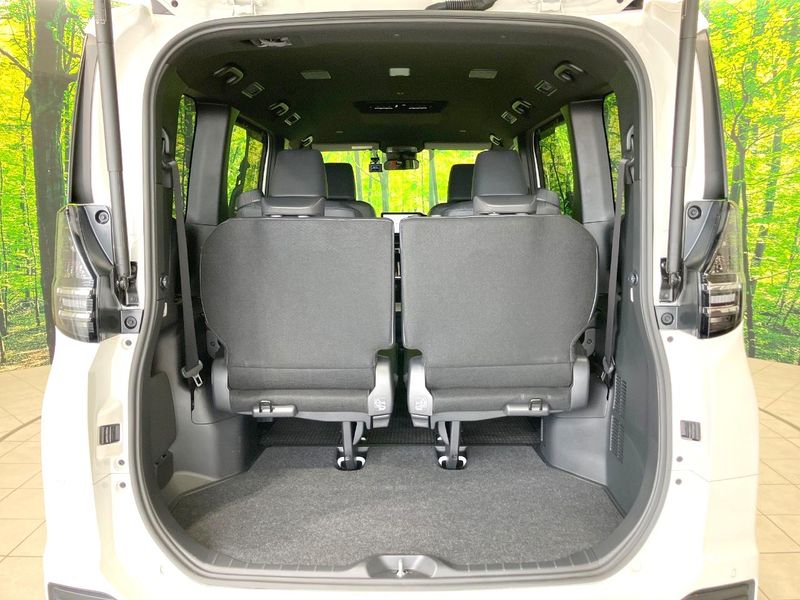 2025 Toyota Voxy 6AA-ZWR90W (UW-6ab0a2ce08c49)[8]
